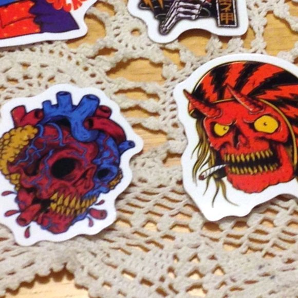Skulls, cellphone stickers, psychedelic colors - Picture 5 of 6